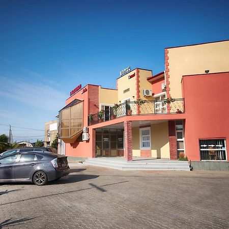Hotel Tamari クタイシ エクステリア 写真