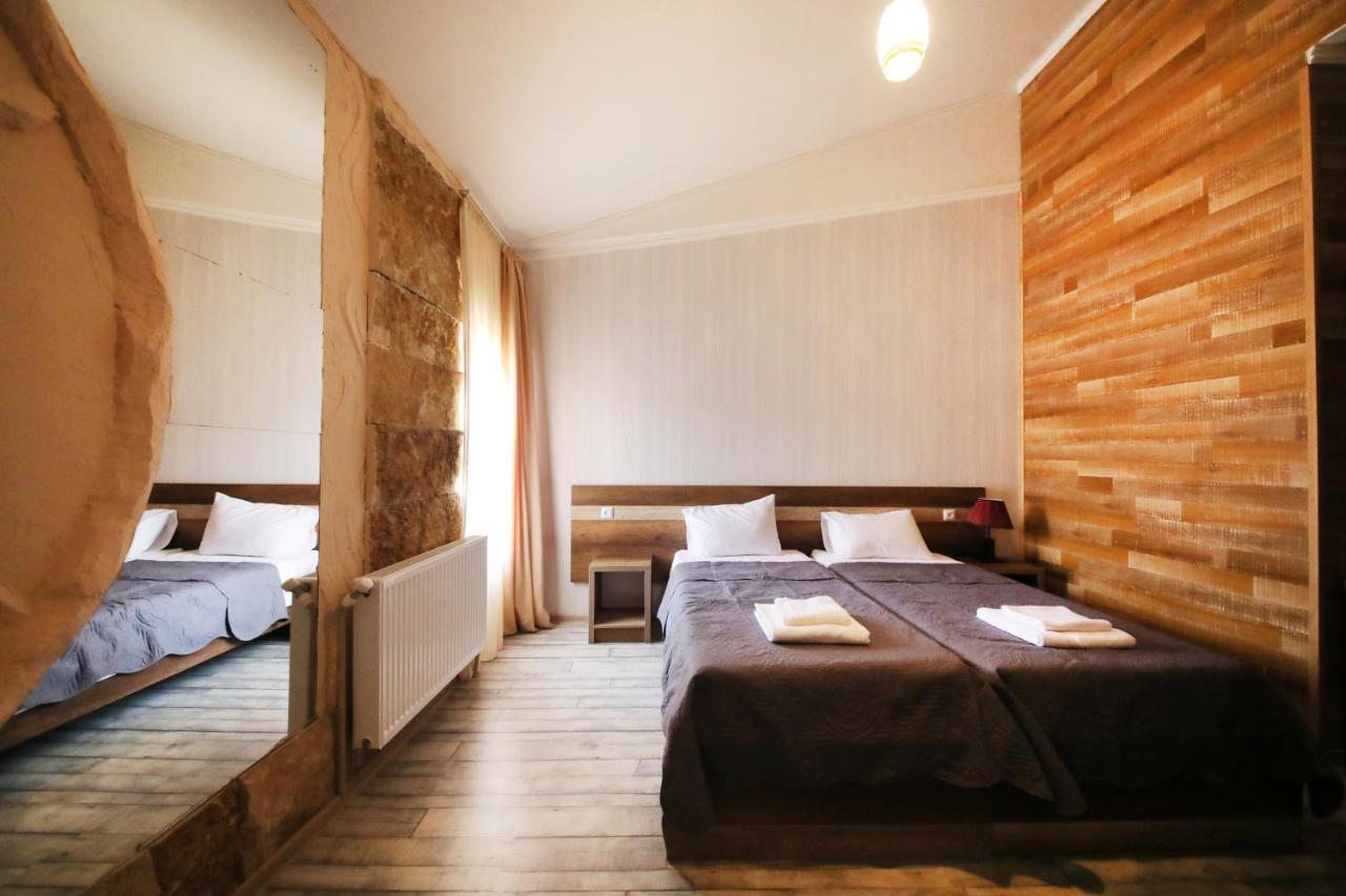 Hotel Tamari クタイシ エクステリア 写真