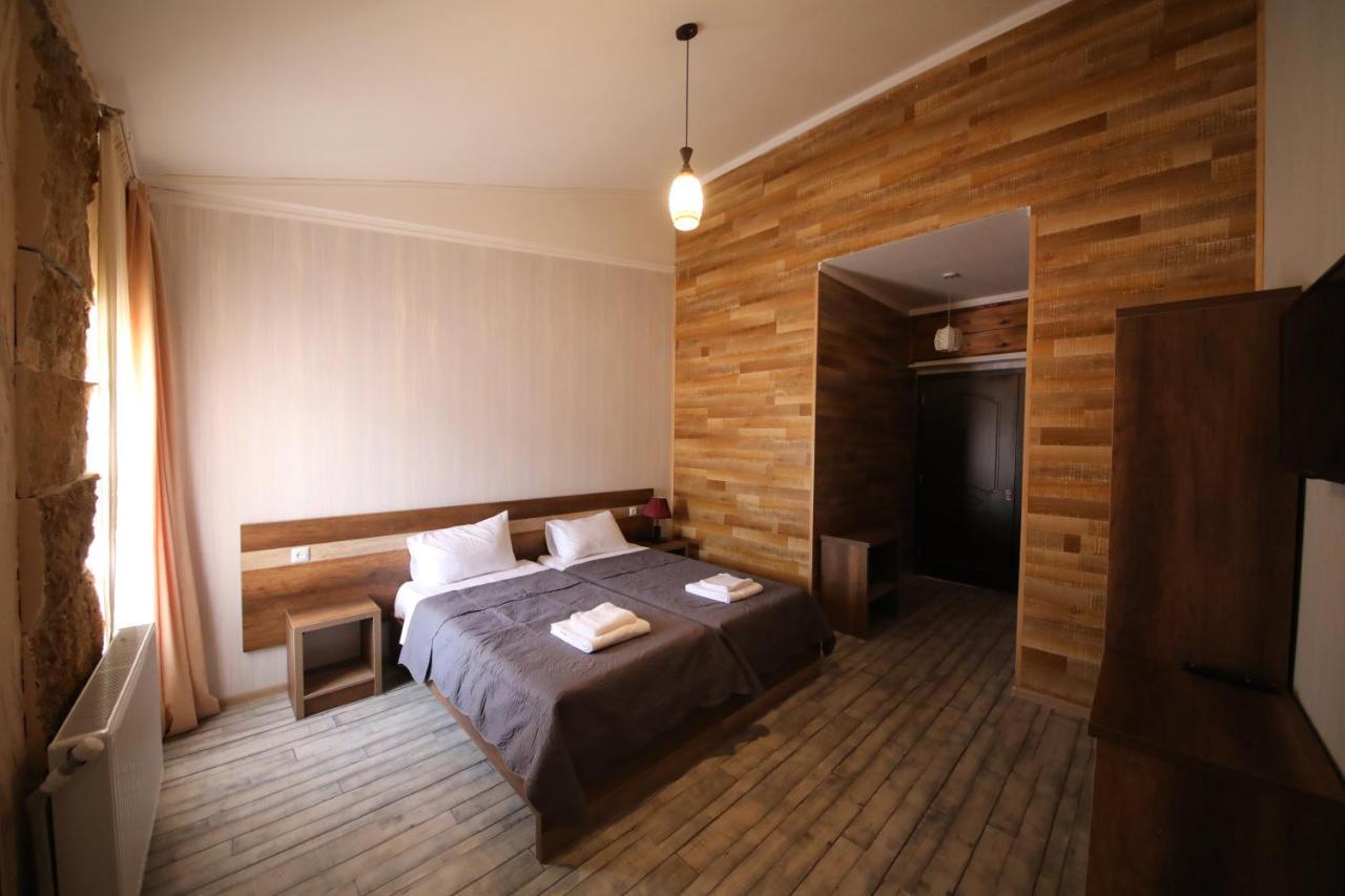 Hotel Tamari クタイシ エクステリア 写真