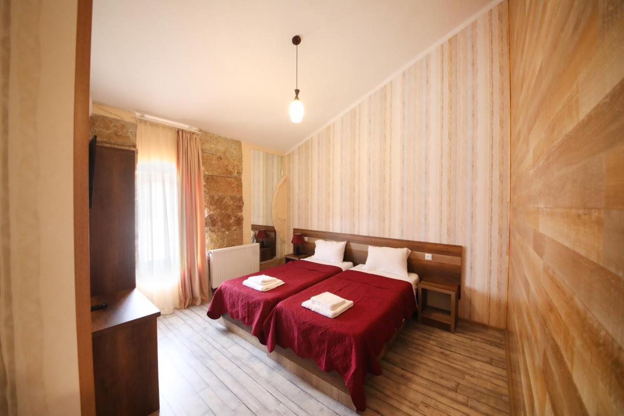 Hotel Tamari クタイシ エクステリア 写真
